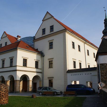 Zamecky Hotel Zlaty Orel Hranice  Exterior foto